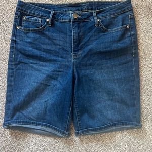 Seven7  Jean short